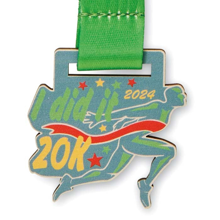 Issoire | Médaille en bois de forme personnalisée. Ruban cousu en boucle.