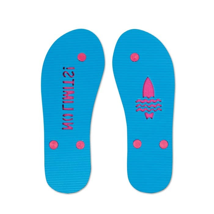 La Mongie | Tongs à double épaisseur : laissez vos empreintes de logo dans le sable.